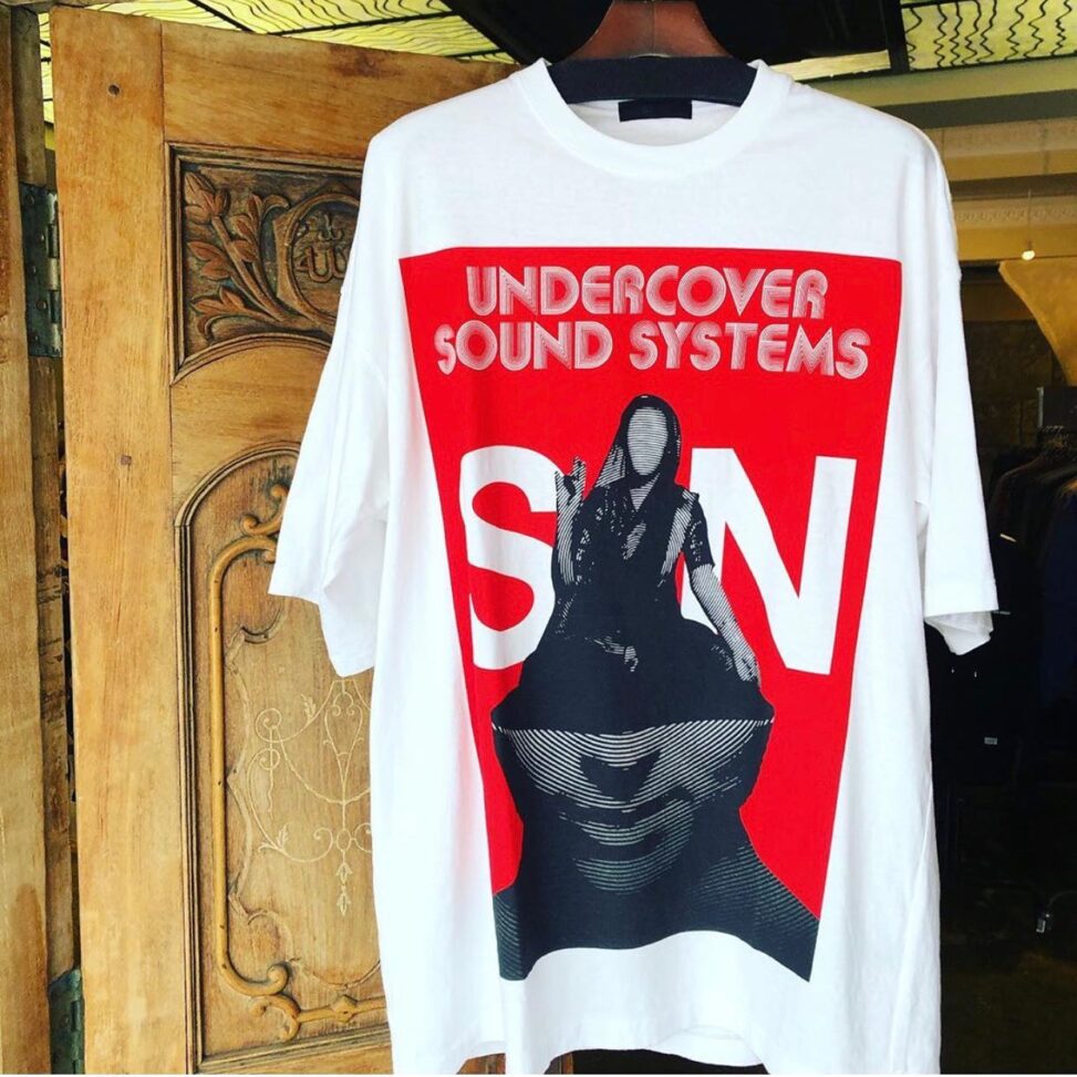 UNDERCOVER アンダーカバー　ビッグT